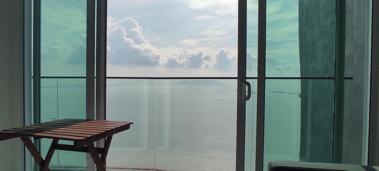 Infinite Seaview With Penang Bridge Suite With Sunrise Up To 11 Person Баян Лепас Екстериор снимка