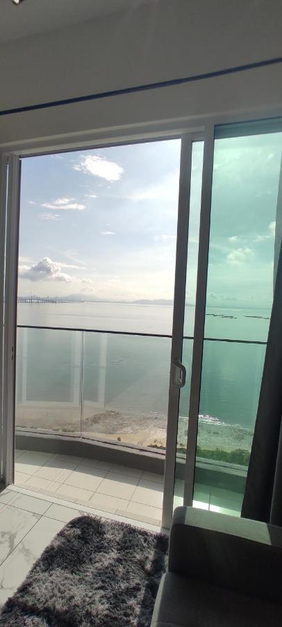 Infinite Seaview With Penang Bridge Suite With Sunrise Up To 11 Person Баян Лепас Екстериор снимка