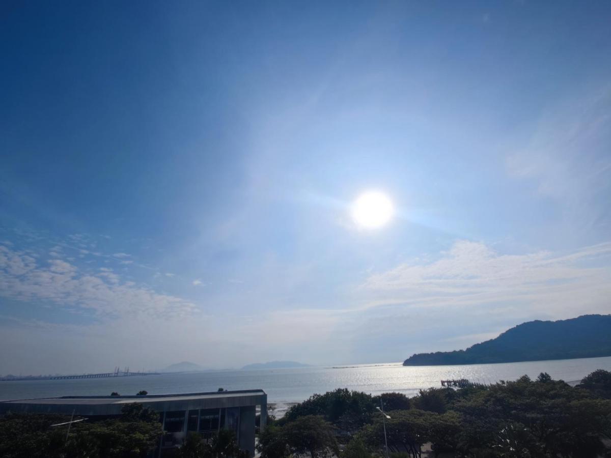 Infinite Seaview With Penang Bridge Suite With Sunrise Up To 11 Person Баян Лепас Екстериор снимка